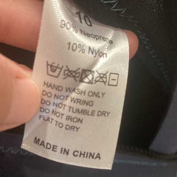 NWOT navy & turquoise neoprene child’s wetsuit size 10 zippered back - Picture 6 of 9